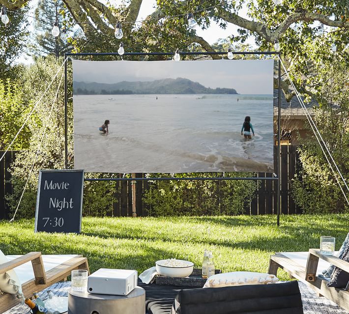 Enhance Your Outdoor Entertainment with the Perfect Outdoor Projector插图
