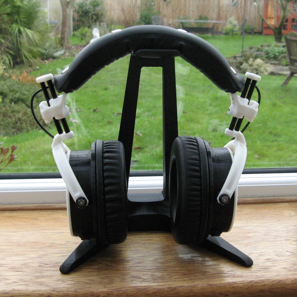 headphone stand